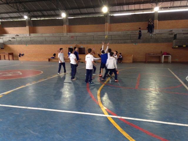 Colégio Espírito Santo - Vamos jogar tchoukball?